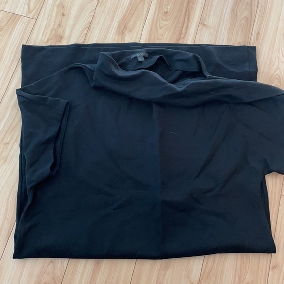 10/10 COS cowl neck cap sleeve dress - Picture 2 of 3